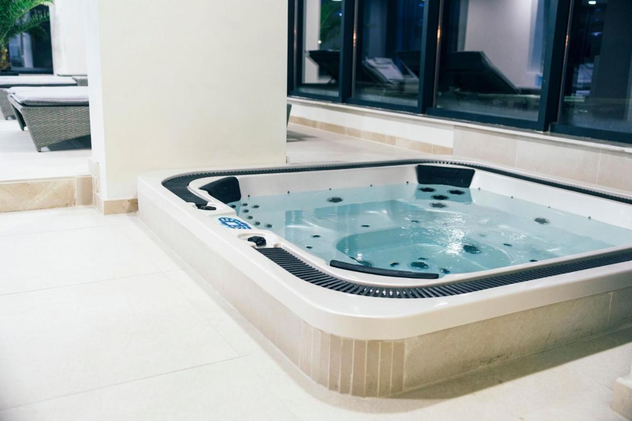 Isabelle Apartament Alezzi Beach Resort Mamaia Nord Năvodari Buitenkant foto